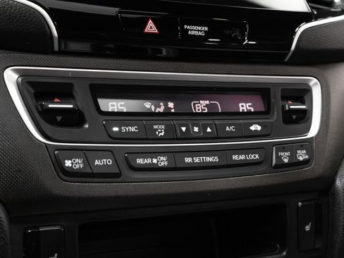 Used 2022 Honda Pilot TrailSport image 63