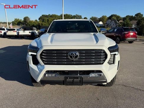 Used 2025 Toyota Tacoma Limited image 11