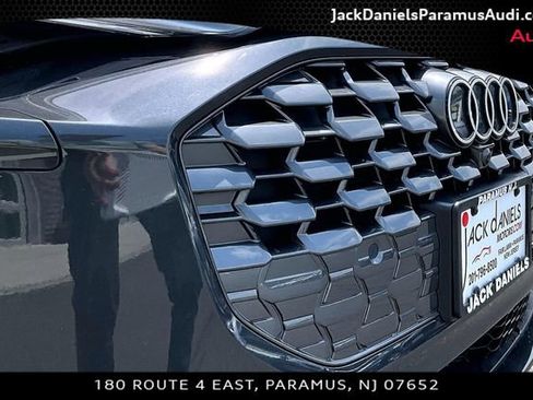 Used 2025 Audi Q5 Premium w/ Convenience Package AWD/4WD image 20