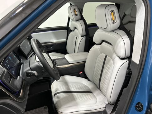 Used 2024 Rivian R1T Adventure AWD/4WD image 20
