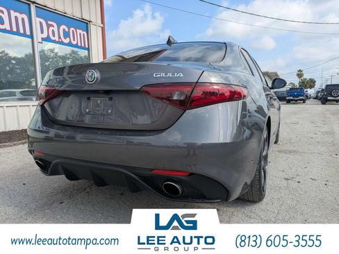 Used 2017 Alfa Romeo Giulia Ti w/ TI 19" Sport Package RWD image 3