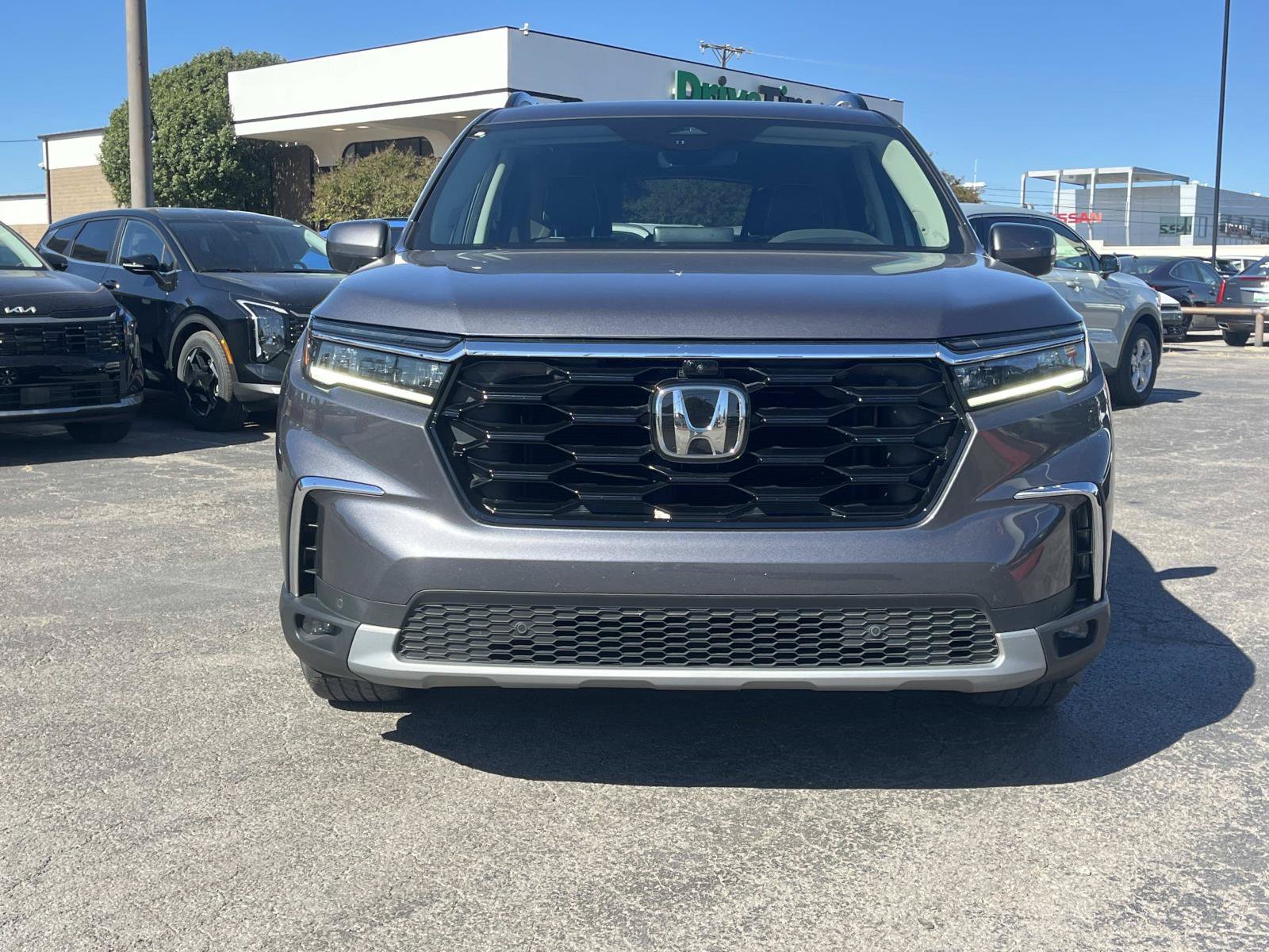 Used 2023 Honda Pilot Elite image 2