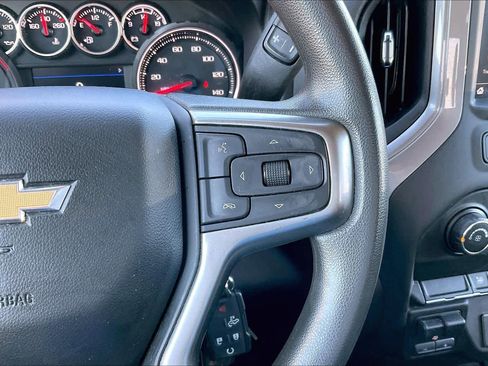 Used 2021 Chevrolet Silverado 2500 Custom w/ Custom Value Package image 24