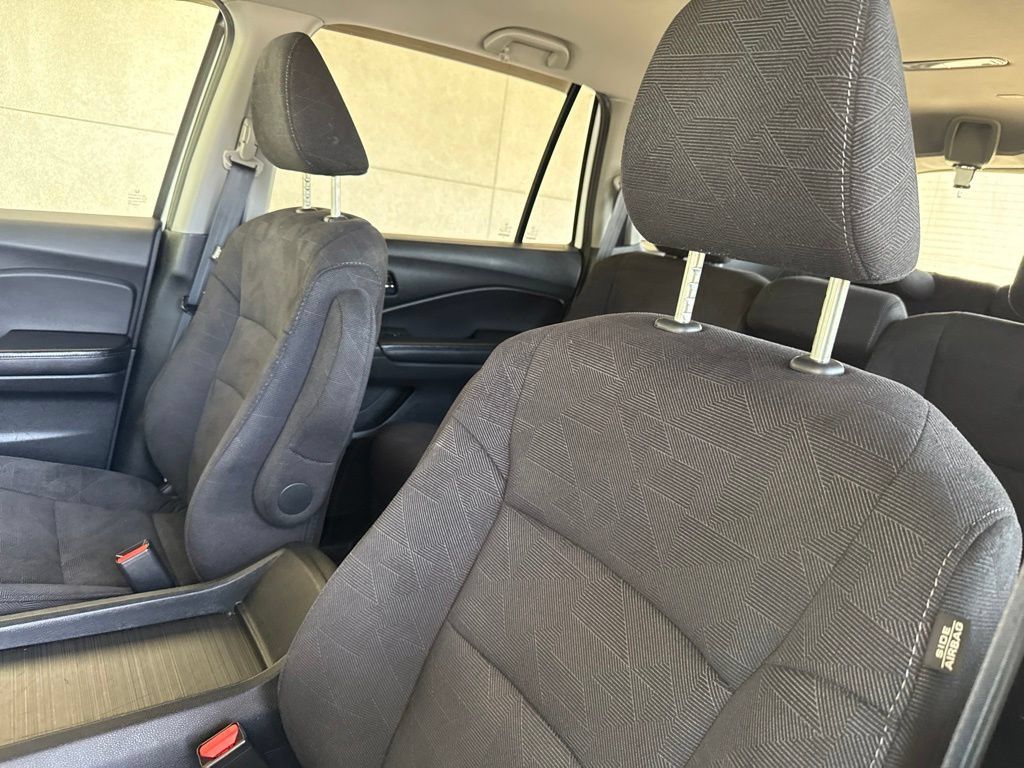 Used 2021 Honda Pilot EX image 27