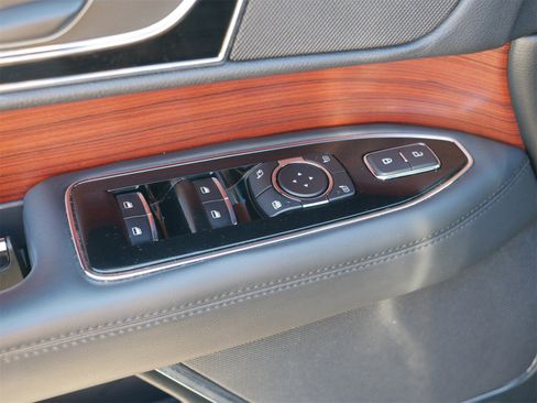 Used 2024 Lincoln Navigator Premiere image 15