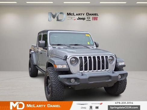 Used 2020 Jeep Gladiator Sport w/ Quick Order Package 24S AWD/4WD image 1