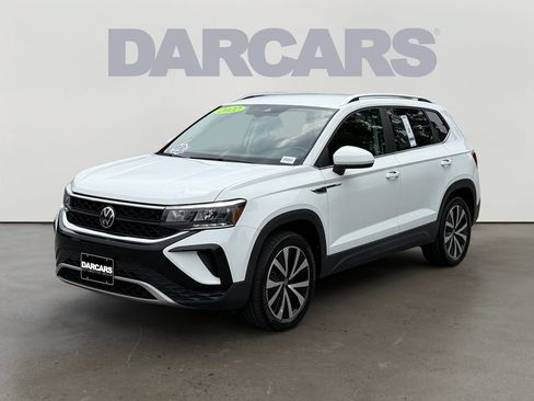 Used 2022 Volkswagen Taos SE AWD/4WD image 3