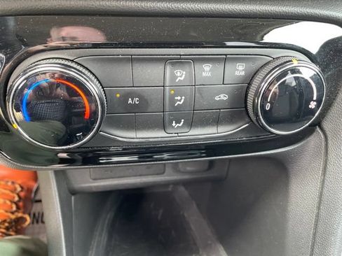 Used 2022 Buick Encore GX Preferred FWD image 19