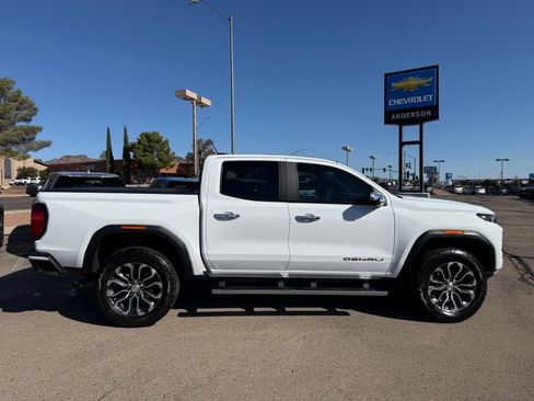 Used 2024 GMC Canyon Denali AWD/4WD image 4