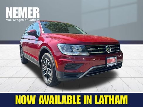 Used 2019 Volkswagen Tiguan SE AWD/4WD image 5