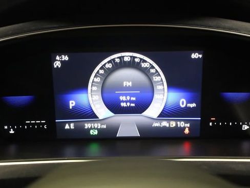 Used 2024 Volkswagen Tiguan SE R-Line image 18