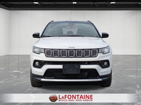 Used 2025 Jeep Compass Limited AWD/4WD image 8