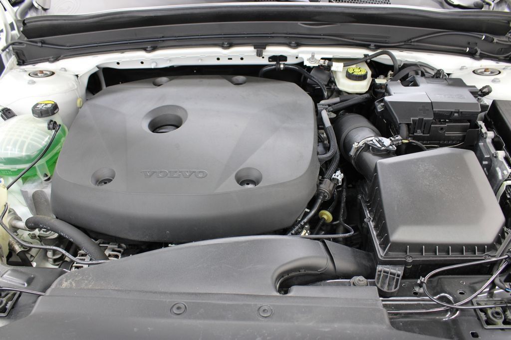 Used 2022 Volvo XC40 T5 Inscription w/ Advanced Package AWD/4WD image 35