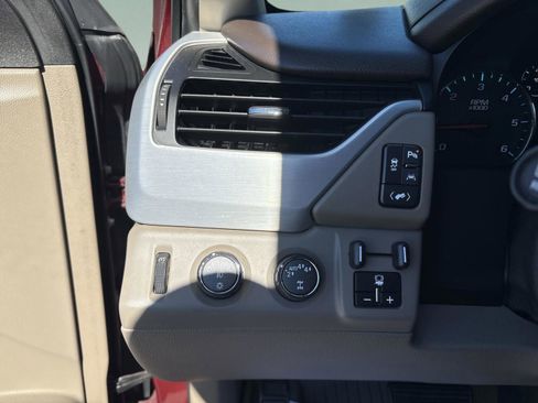 Used 2017 GMC Yukon SLT w/ Premium Edition image 15