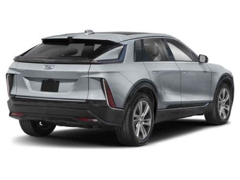 Certified 2024 Cadillac Lyriq Tech RWD image 2