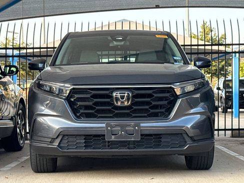 Used 2023 Honda CR-V EX image 2