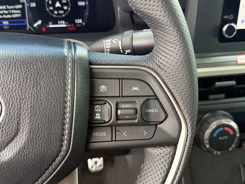 Used 2025 Toyota Tacoma TRD Sport AWD/4WD image 17