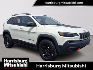 Used 2019 Jeep Cherokee Trailhawk AWD/4WD video 1