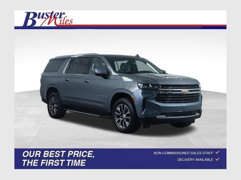 Used 2022 Chevrolet Suburban LT w/ LT Signature Plus Package RWD image 1