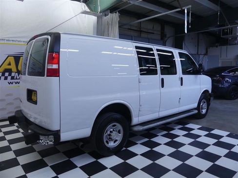 Used 2023 Chevrolet Express 2500 w/ Driver Convenience Package image 8