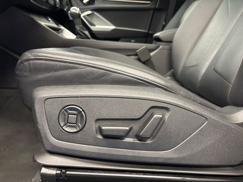 Used 2025 Audi Q3 2.0T Premium AWD/4WD image 25