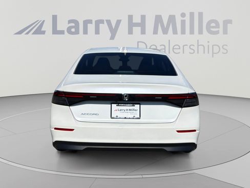 Used 2024 Honda Accord EX image 5