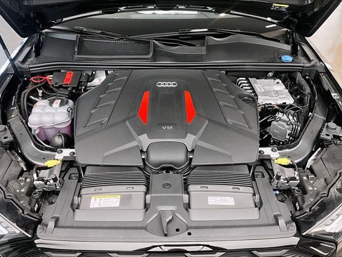 New 2026 Audi SQ7 Prestige AWD/4WD image 16