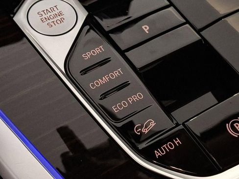 Certified 2025 BMW X7 xDrive40i image 28