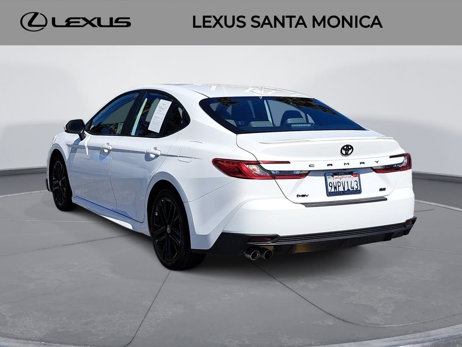 Used 2026 Toyota Camry SE FWD image 7