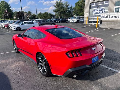 Used 2024 Ford Mustang Coupe RWD image 7