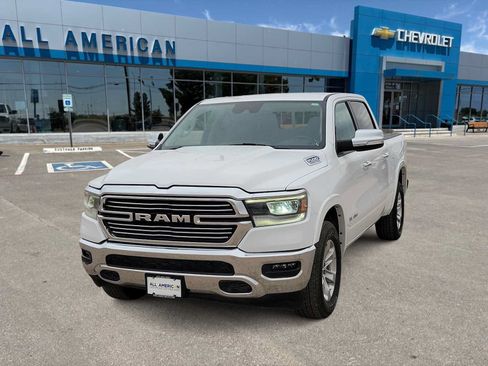 Used 2022 RAM 1500 Laramie AWD/4WD image 1