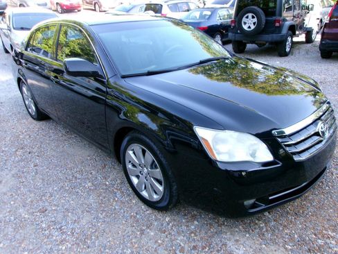 Used 2006 Toyota Avalon XLS FWD image 4
