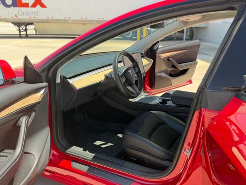 Used 2023 Tesla Model 3 Standard Range RWD image 16