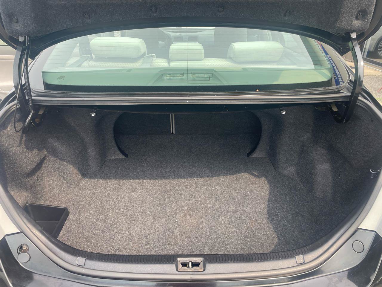 Used 2010 Toyota Camry LE FWD image 8