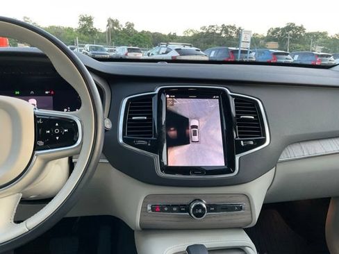 Certified 2024 Volvo XC90 B6 Plus w/ Protection Package Premier AWD/4WD image 17