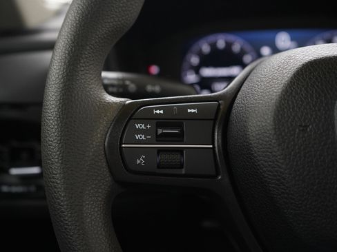 Used 2024 Honda Accord EX image 25