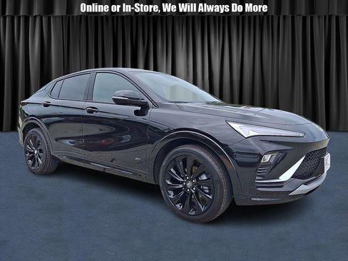 Used 2025 Buick Envista Sport Touring w/ Experience Buick Package FWD image 1