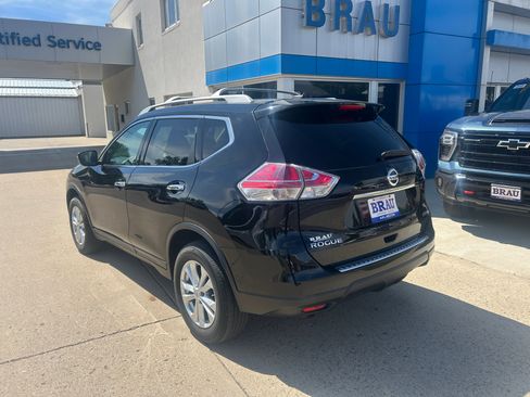 Used 2015 Nissan Rogue SV w/ SV Family Package AWD/4WD image 8