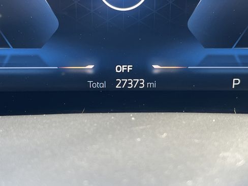 Used 2024 BMW X5 xDrive40i w/ Premium Package image 25