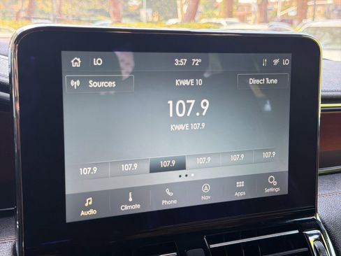 Used 2020 Lincoln Navigator L Reserve w/ Luxury Package AWD/4WD image 24