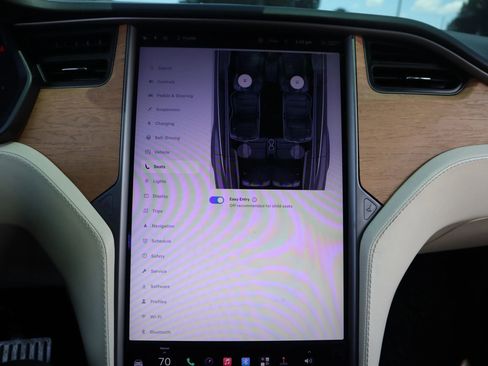 Used 2021 Tesla Model X Performance AWD/4WD image 22