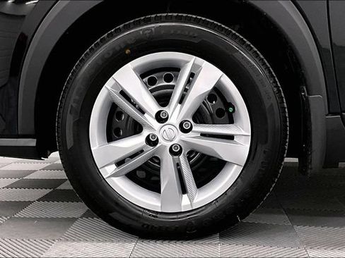 New 2025 Nissan Kicks Play S FWD image 13