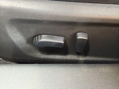 Used 2024 Nissan Altima 2.5 SV FWD image 15