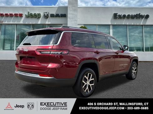 Used 2023 Jeep Grand Cherokee L Limited w/ Luxury Tech Group II AWD/4WD image 4