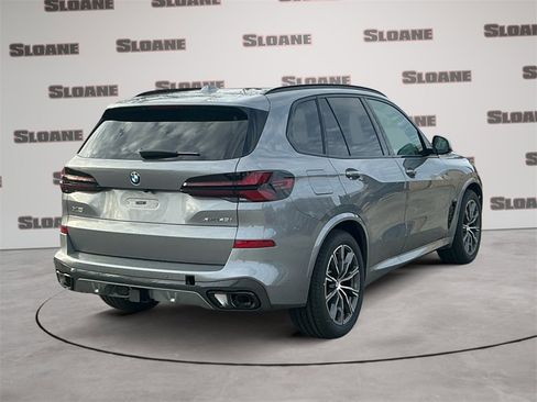 New 2026 BMW X5 xDrive40i w/ M Sport Package image 5