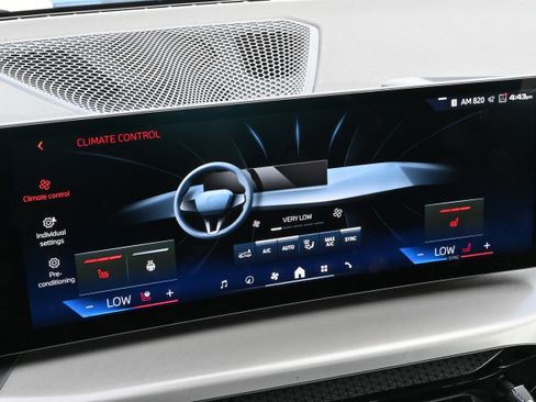 Certified 2025 BMW M240i Coupe RWD image 19