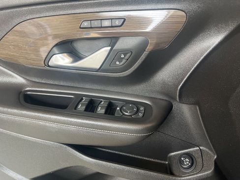 Used 2022 GMC Terrain Denali w/ Denali Premium Package image 25