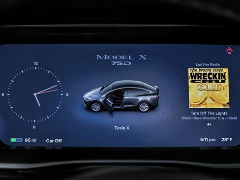 Used 2016 Tesla Model X 75D image 24