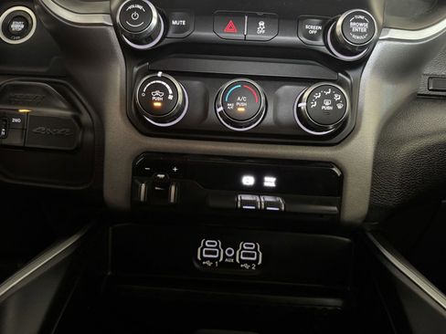 Used 2022 RAM 3500 Big Horn w/ Level A Equipment Group AWD/4WD image 15