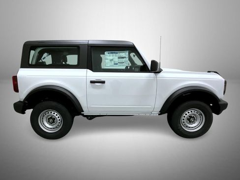 New 2025 Ford Bronco 2-Door image 4